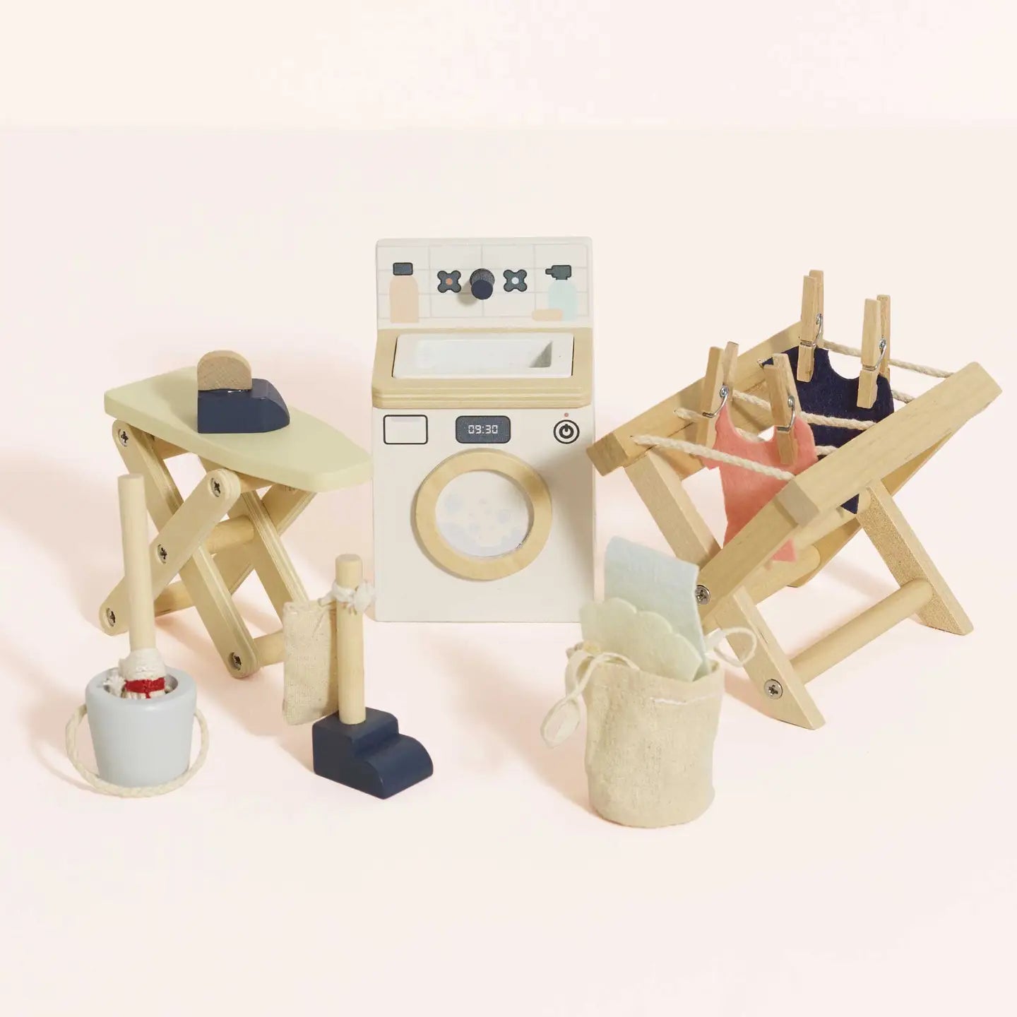 Wooden Dolls House Laundry Room